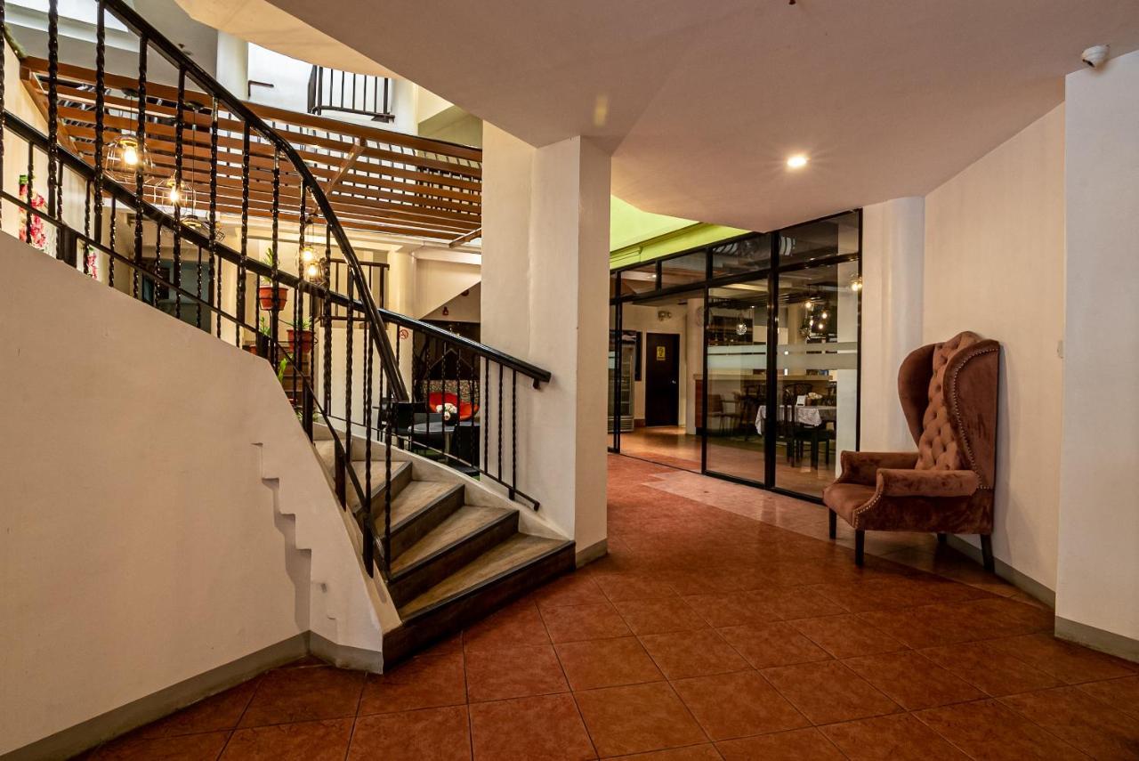 Kiwi Hotel Cebu Eksteriør billede