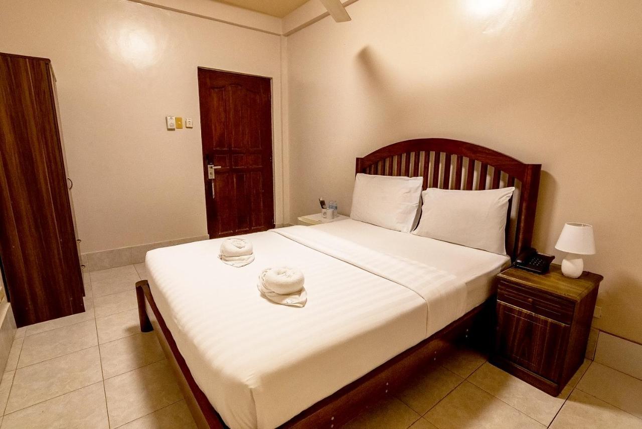 Kiwi Hotel Cebu Eksteriør billede