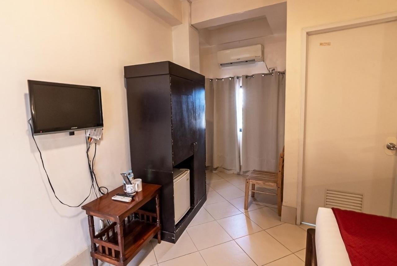 Kiwi Hotel Cebu Eksteriør billede